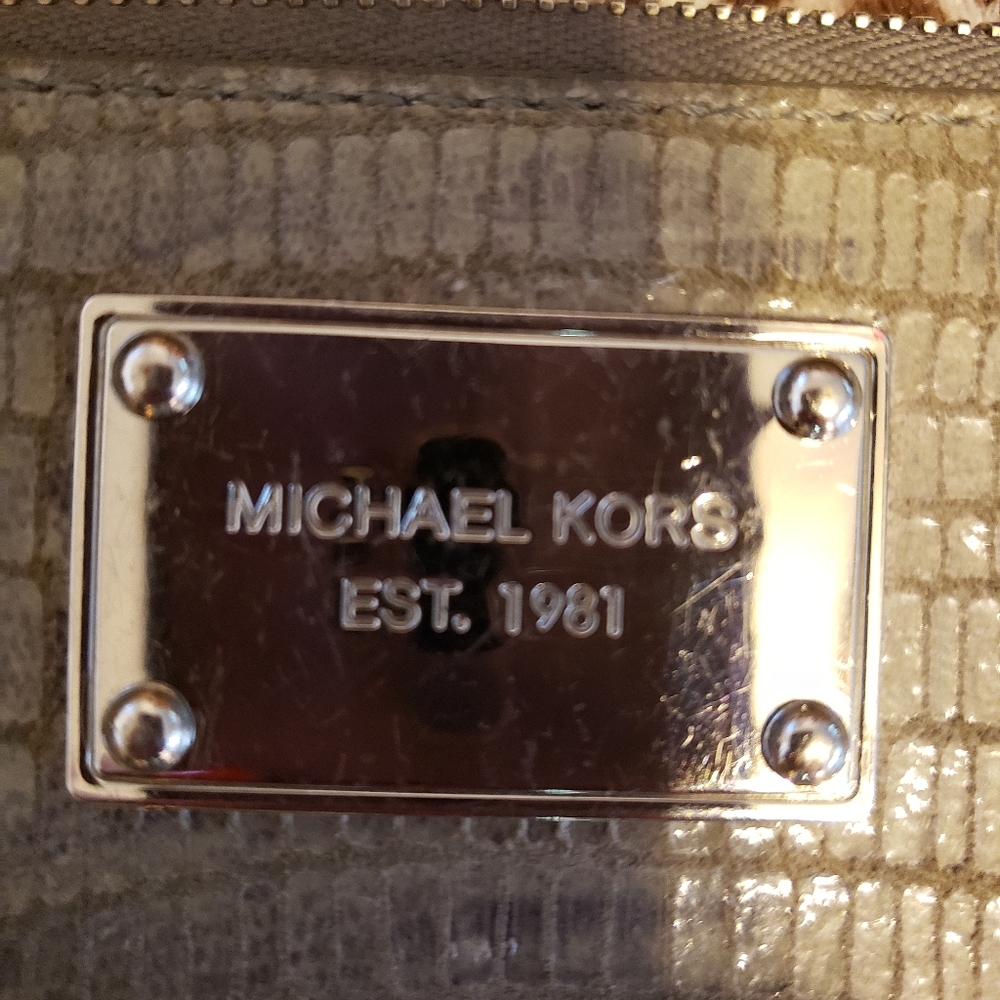 M.K. wallet